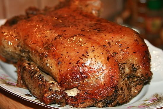 Як приготувати гусака в духовці, щоб мясо було мяким і соковитим