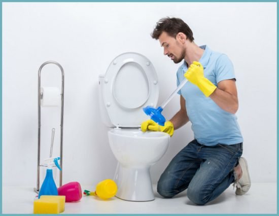 Не йде вода в унітазі і у ванні: причини проблеми і варіанти її усунення