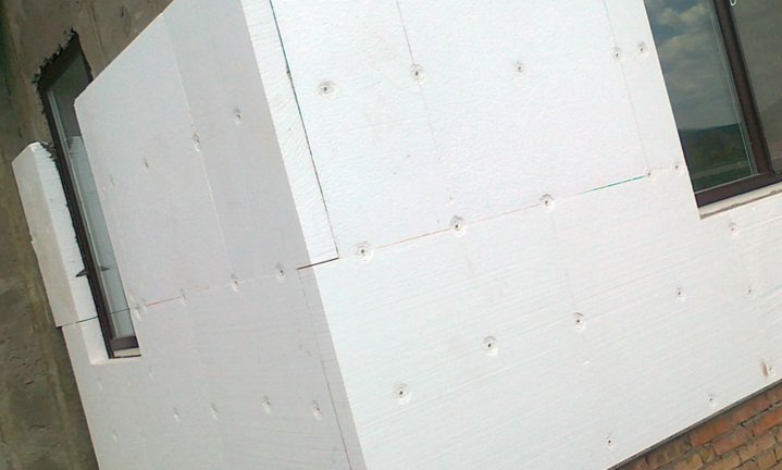 Створення недорогого фасаду з утепленням з пінопласту