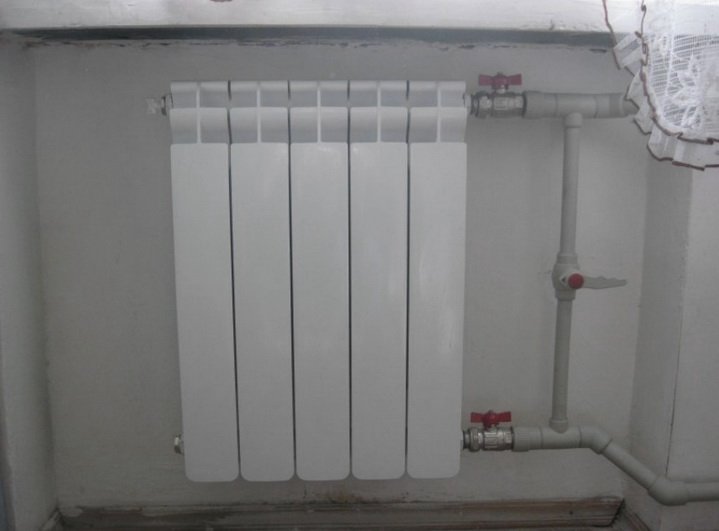 Порядок заміни старого радіатора у квартирі з центральним опаленням