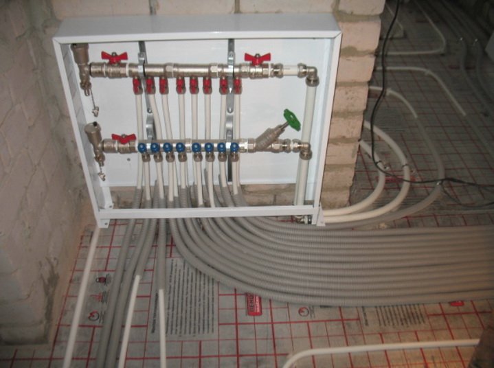 Схеми і правила укладання трубопроводу в теплій підлозі