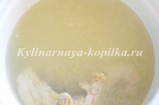 Розсольник з рисом і солоними огірками: рецепт з фото