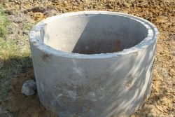 Кільця з залізобетону для колодязя. Як зробити своїми власними руками