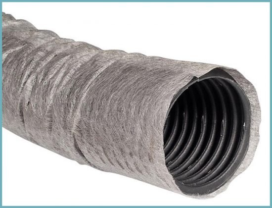 Укладання дренажних труб: вибираємо і монтуємо гофровані, перфоровані магістралі з геотканью