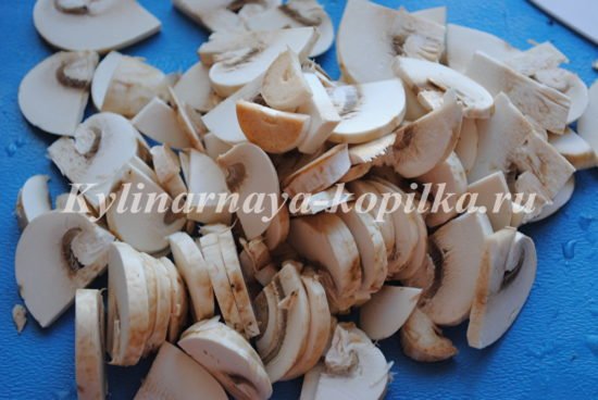 Печеня з мясом, грибами і картоплею в духовці: рецепт з фото