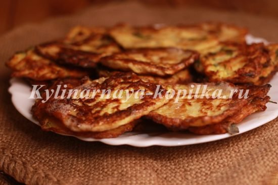 Кабачкові оладки: рецепт з фото покроково
