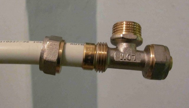 Надійний монтаж (зєднання) металопластикових труб   як зробити