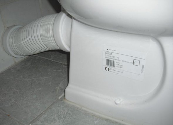 Перенесення унітазу в бік від стояка: монтаж своїми руками