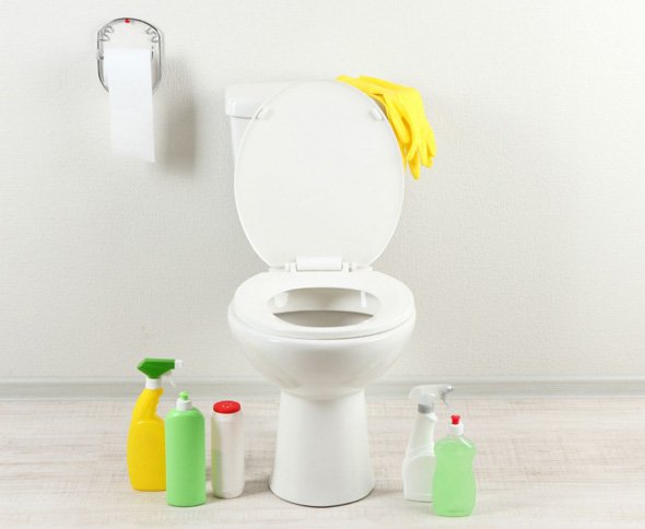 Не йде вода в унітазі і у ванні: причини проблеми і варіанти її усунення