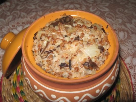 Гречка з мясом у горщиках в духовці: рецепти з фото