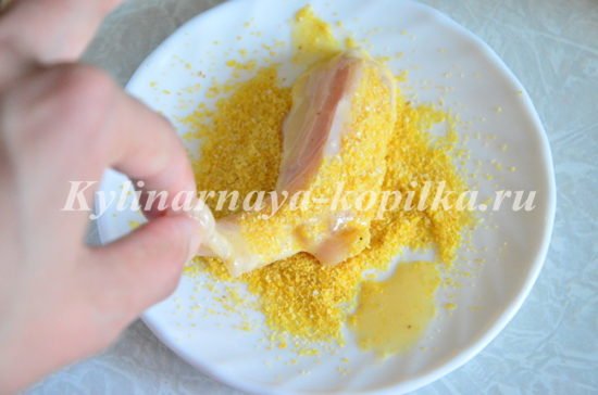 Куряча грудка в клярі на сковороді: рецепт з фото