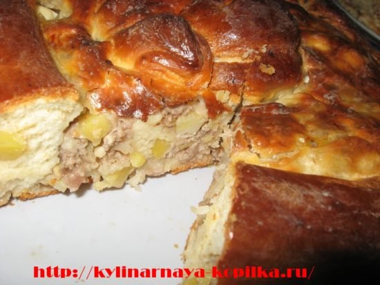 Пиріг з картоплею і фаршем. Тісто на сметані для пирога