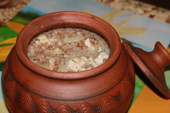 Гречка з мясом у горщиках в духовці: рецепти з фото