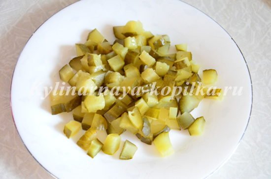 Розсольник з рисом і солоними огірками: рецепт з фото