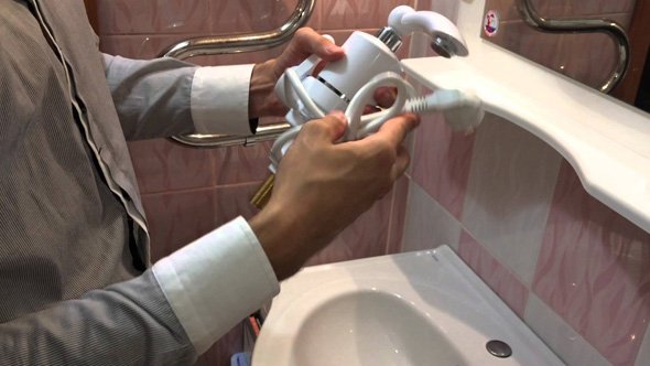 Проточний кран водонагрівач Supretto: особливості, переваги та застосування