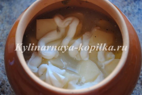 Печеня з мясом, грибами і картоплею в духовці: рецепт з фото