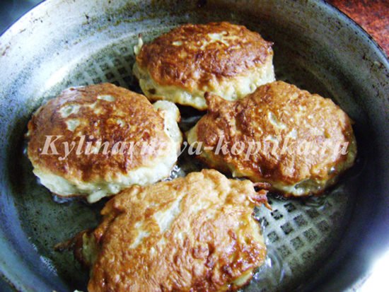 Оладки з яблук: рецепт з фото