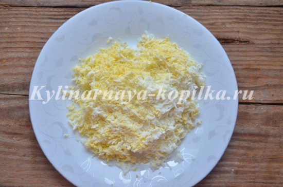 Салат «Кавунова часточка» з куркою: покроковий рецепт з фото