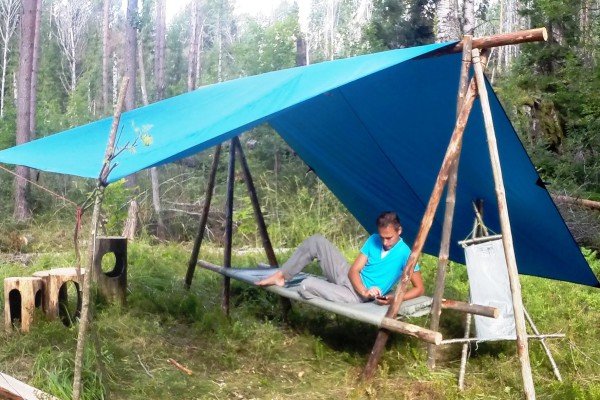 Тенти для дачі — види тентових матеріалів і тканин