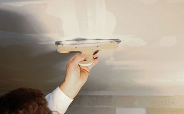 Монтаж гіпсокартону на стелю – найпростіша технологія проведення робіт