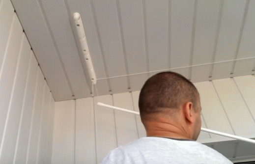 Стельова сушарка для білизни на балкон — 25 етапів самостійної установки