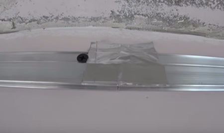 Як зробити натяжну стелю своїми руками за 5 кроків