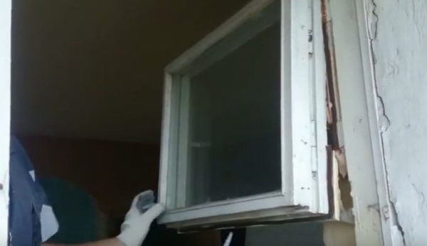 Як самостійно встановити балконні двері за 16 простих кроків