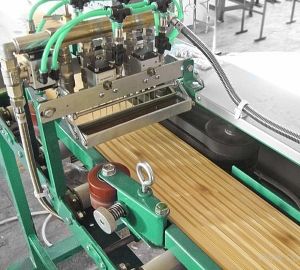 Клеєний брус: технічні характеристики, переваги і недоліки, виробники, фото і відео