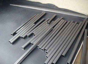 Як зробити стіл з металевого профілю своїми руками