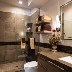 Фото дизайну ванної кімнати в коричневому кольорі