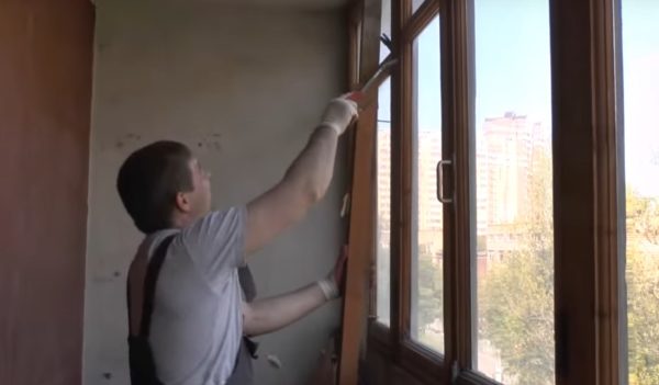 Засклення балконів в хрущовці: наводимо балкон в порядок за 3 кроки