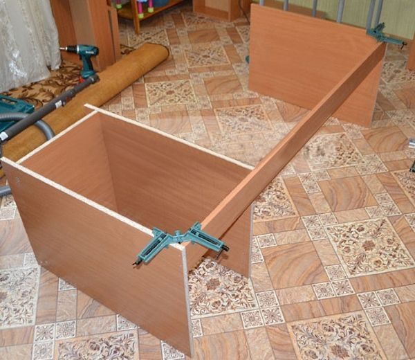 Як зробити стіл для школяра: ідеї, креслення з розмірами, покрокова інструкція, фото і відео