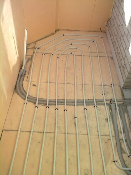 З чого зробити підлогу на балконі – 8 рішень на будь який смак З чого зробити підлогу на балконі – 8 рішень на будь який смак