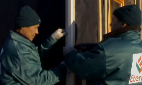 Металлосайдінг під брус: послідовність монтажу Металлосайдінг під брус: послідовність монтажу