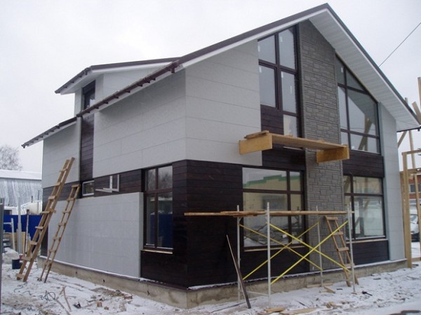 Фасадні сендвіч панелі: знайомство з матеріалом Фасадні сендвіч панелі: знайомство з матеріалом