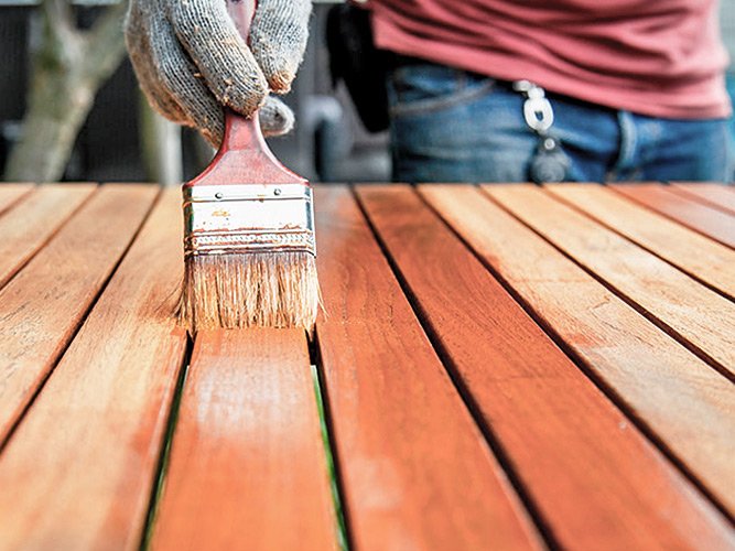 Що потрібно знати про паркетному лаку і який краще вибрати