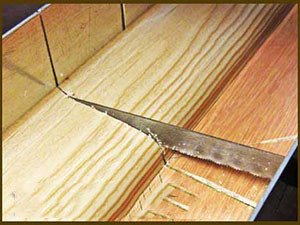 Як встановити підлоговий пластиковий плінтус