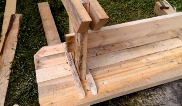 Як зробити стіл для лазні: ідеї, креслення з розмірами, покрокова інструкція, фото і відео