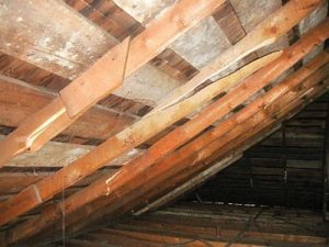 Утеплення мансарди пінопластом – покрокове керівництво по проведенню робіт