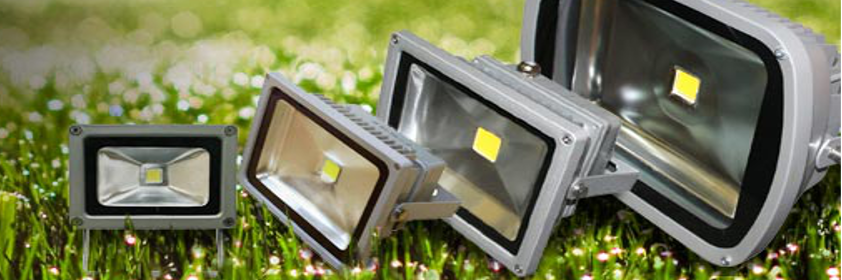 Світлодіодні прожектори для вуличного освітлення для приватного будинку Світлодіодні прожектори для вуличного освітлення для приватного будинку