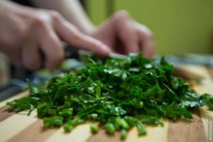 Сонник Петрушка зелена: купувати пучок у сні бачити до чого сниться