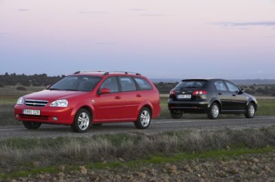 Лачетті або Фокус 2: якому віддати перевагу автомобілю