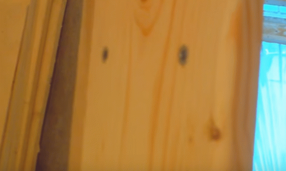 Як зробити полицю на стіну своїми руками: 3 простих варіанти для новачка