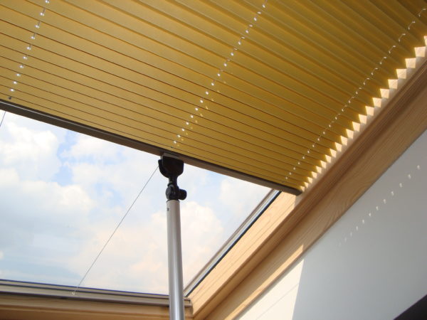 Жалюзі на пластикові вікна — 9 видів виробів