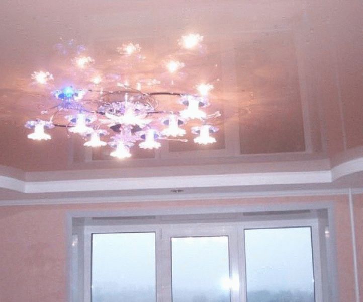 Стелі натяжні для прикраси залу, фото