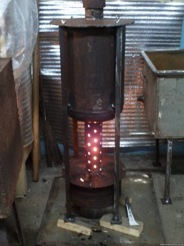 Піч на відпрацьованому маслі своїми руками як зробити і принцип роботи Піч на відпрацьованому маслі своїми руками як зробити і принцип роботи