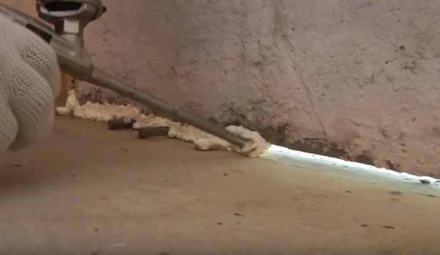 Як зробити підлогу на балконі — 3 найкращих варіанти і їх особливості