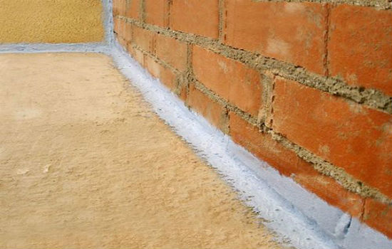 Покроковий ремонт лоджії: 2 варіанти чистової обробки для починаючого майстра