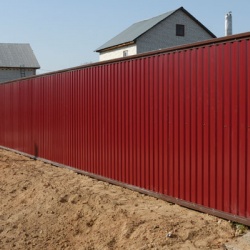 Паркан із сайдинга – практичне і цікаве рішення Паркан із сайдинга – практичне і цікаве рішення