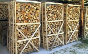 Складометр дров — це скільки кубів: як порахувати вага дерева і кількість дров при купівлі